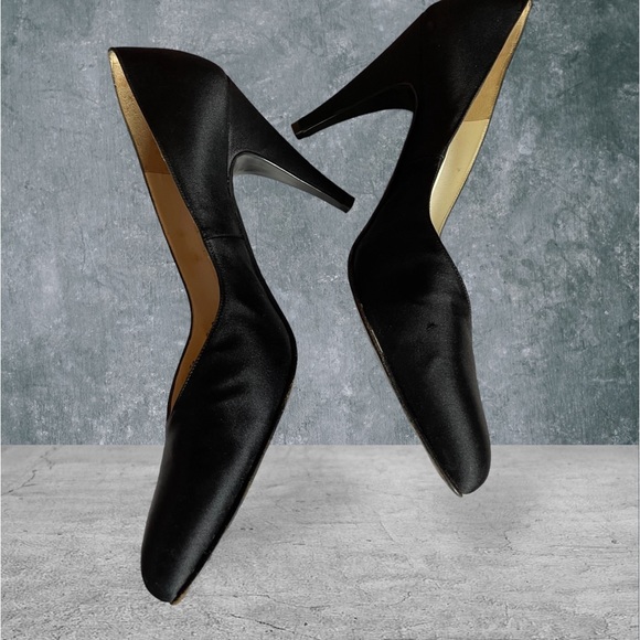 Bruno Magli Satin Black Heels Vintage - Picture 5 of 15
